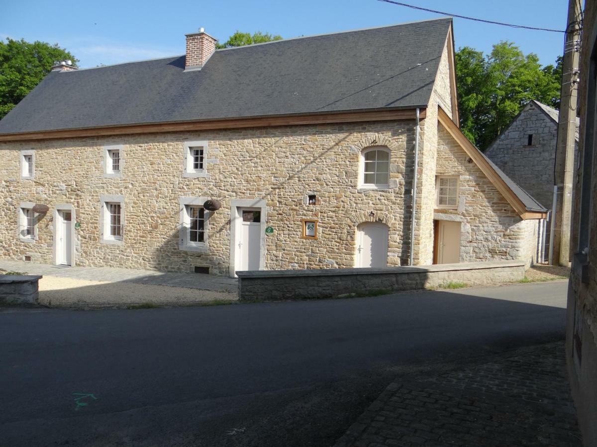 Au Puits Charmant Schaltin Bagian luar foto